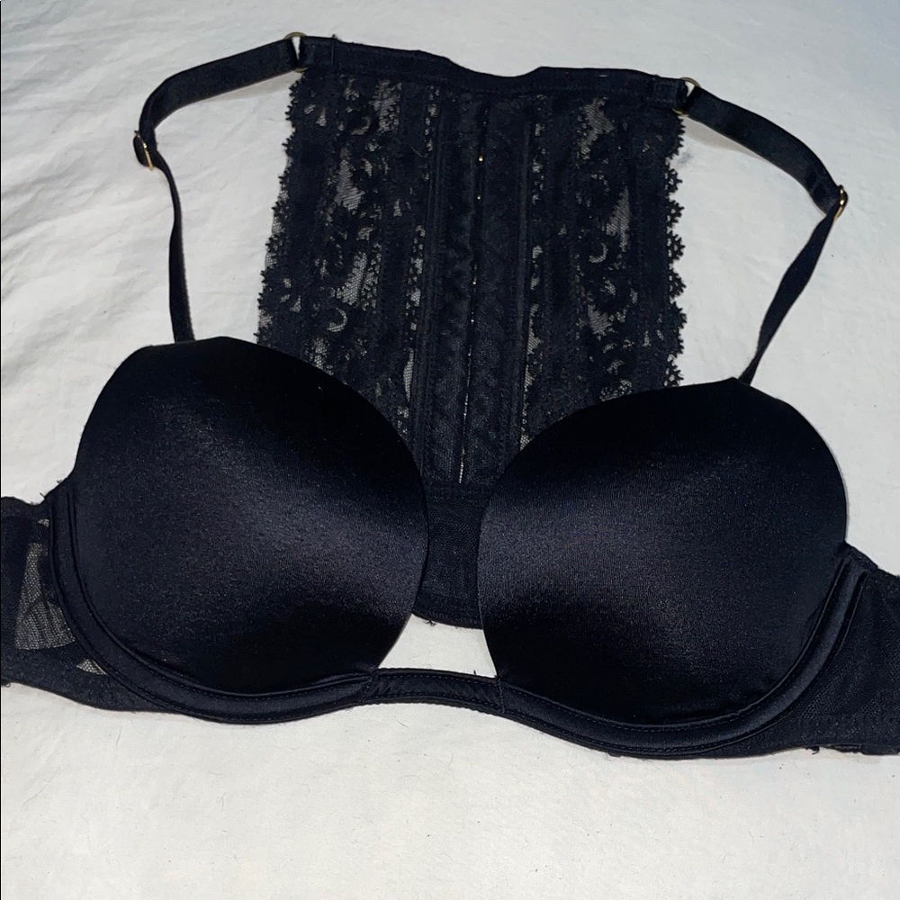 Victoria's Secret Midnight Black Lace lightly Lined Plunge Bra